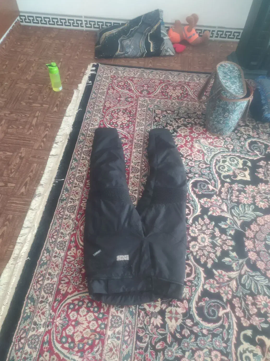 شلوار خارجی|لباس|چترود, |دیوار