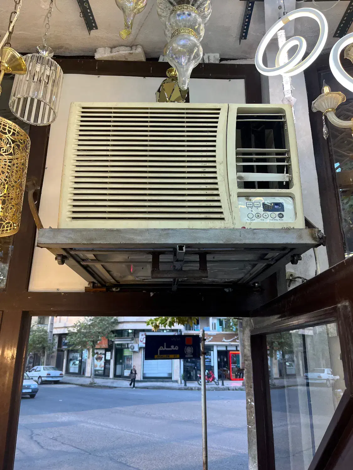 کولر پنجره ای ال جی سالم|کولر گازی و فنکوئل|تالش, هشتپر|دیوار