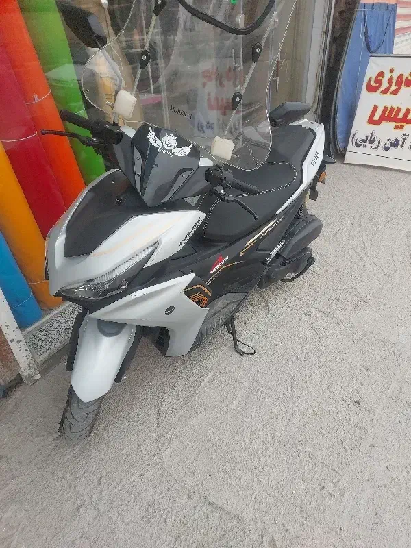 موتور nvx کبیر مدل ۱۴۰۴ ۱۸۰ H|موتورسیکلت|خمینی‌شهر, |دیوار