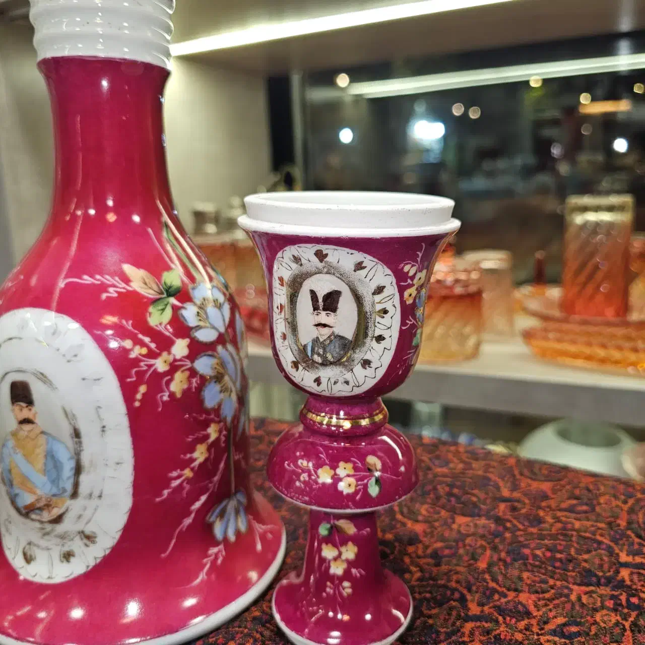 کوزه قلیون و سر قلیون زمان قاچار|کلکسیون اشیاء عتیقه|صدرا-فارس, فاز ۱|دیوار