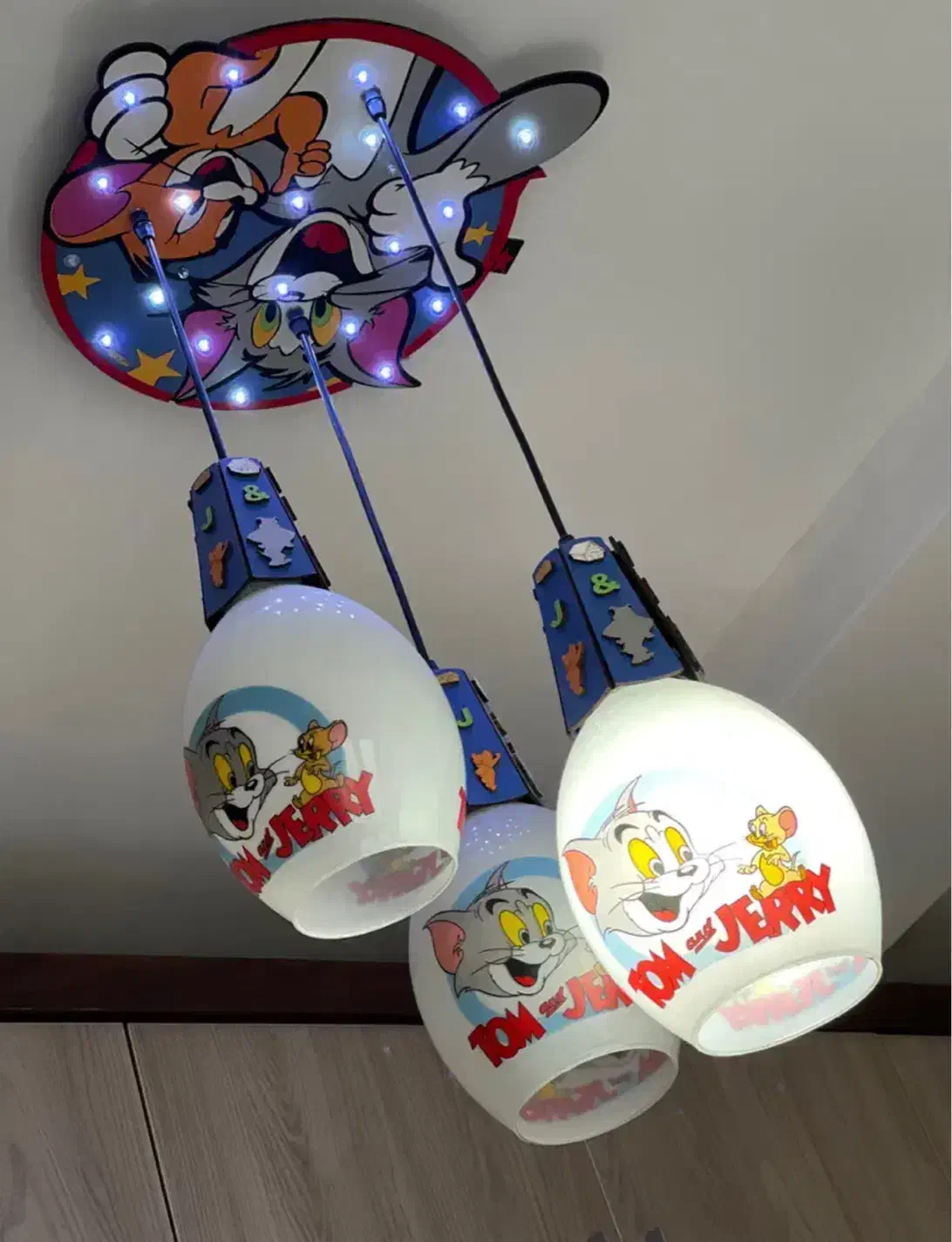 لوستر عروسکی|لوستر و چراغ آویز|کرمانشاه, |دیوار