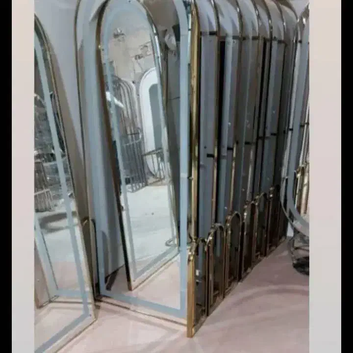 آینه|آینه|تبریز, |دیوار