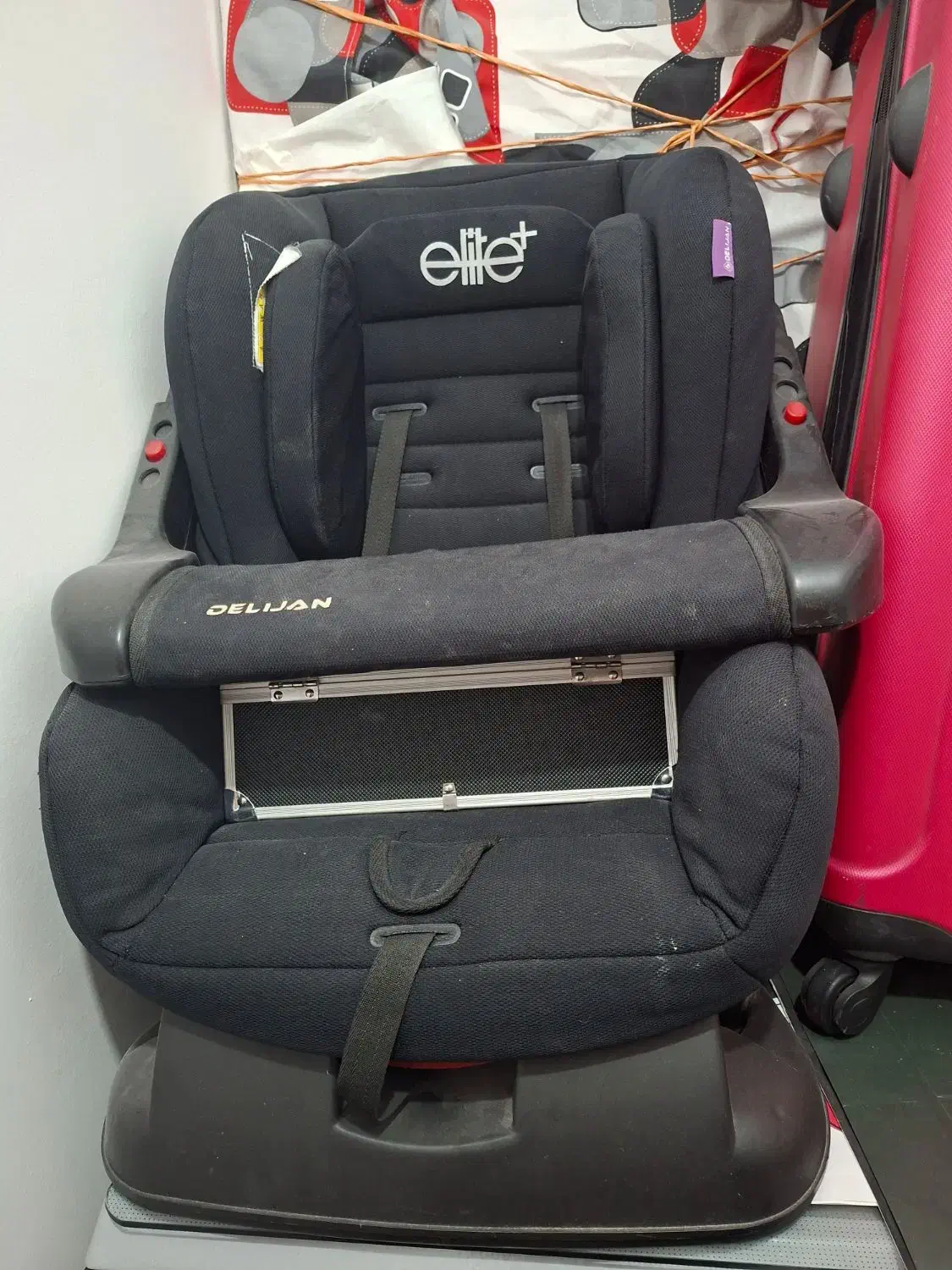 صندلی ماشین|تخت و صندلی بچه|پردیس, فاز ۱۱|دیوار