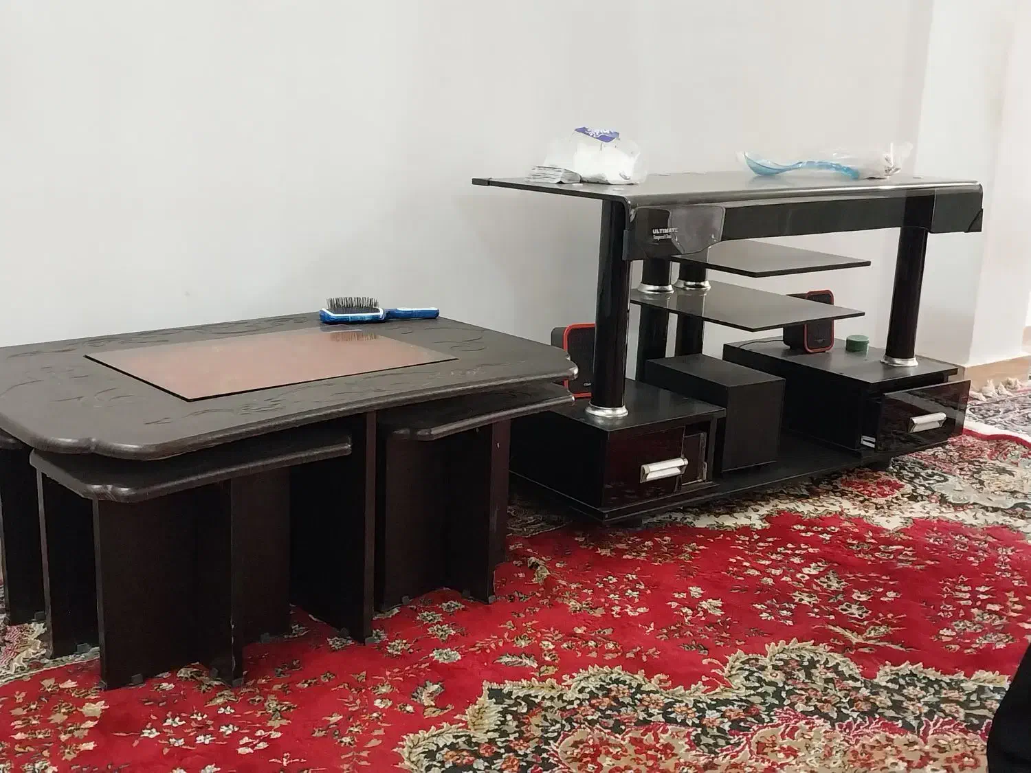 بخاری فرش میز شیشه‌ای مبل|مبلمان خانگی و میز عسلی|رشت, پسیخان|دیوار