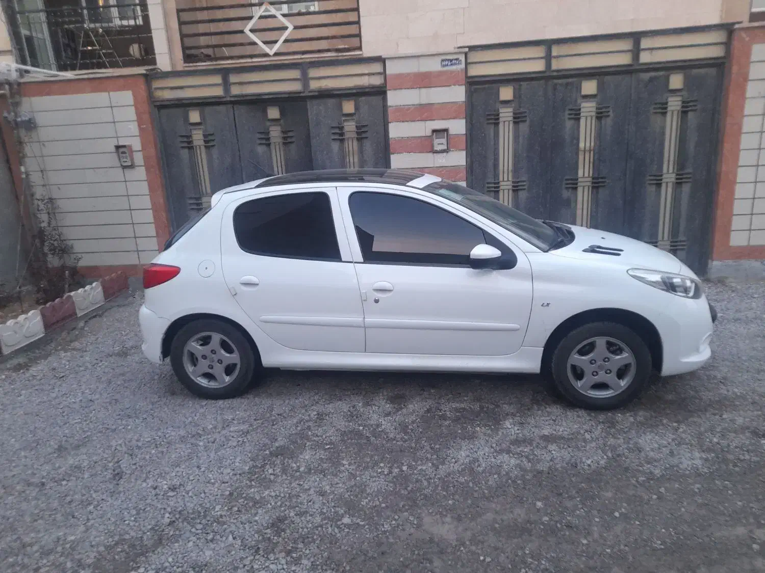 ۲۰۷مدل۱۴۰۰پانا کم کارکرد|خودرو سواری و وانت|همدان, |دیوار