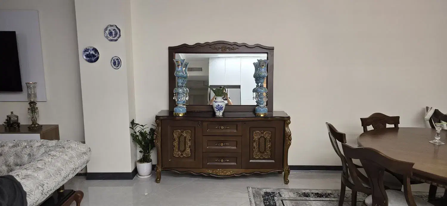 لاله قدیمی بدون هیچ شکستگی|کلکسیون اشیاء عتیقه|تهران, چوب تراش|دیوار