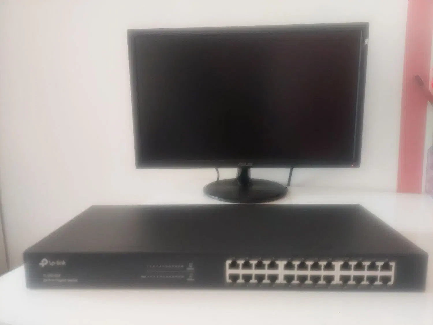 سویچ ۲۴ پورت دیجیتال گیگابیت رکمونت tp-link|مودم و تجهیزات شبکه|تهران, مجیدآباد|دیوار