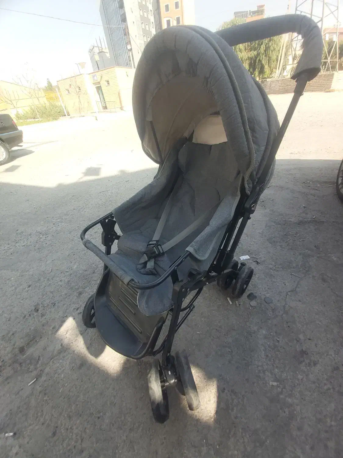 کالسکه بچه در حد|کالسکه و لوازم جانبی|قم, بنیاد|دیوار