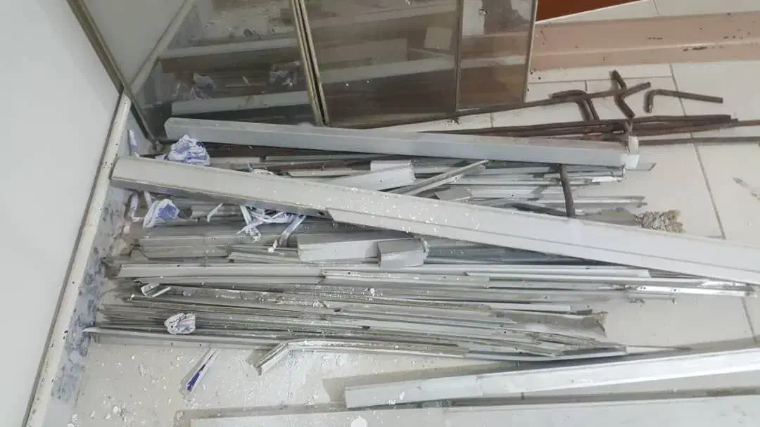 خرید فروش درب و پنجره آلومینیومی|مصالح و تجهیزات ساختمان|تبریز, |دیوار