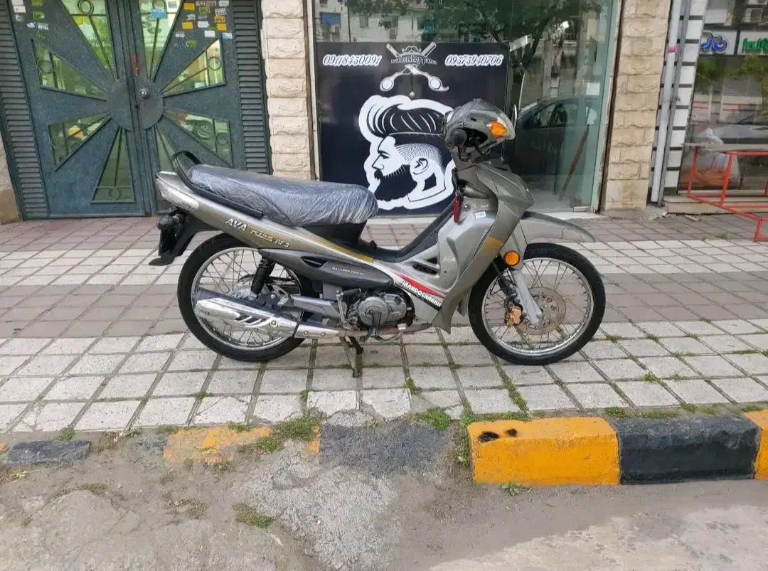 طرح ویو آوا ۱۲۵ تمیز و سالم|موتورسیکلت|لاهیجان, کوی زمانی|دیوار