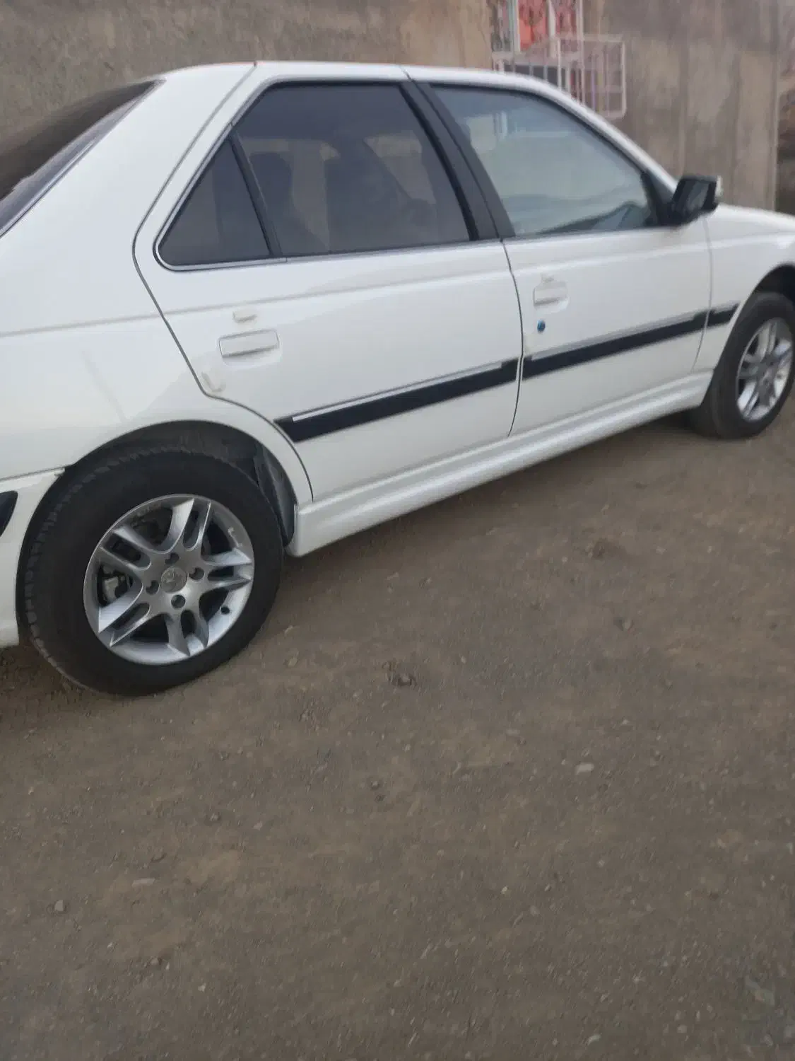 پارس نیم فول|خودرو سواری و وانت|ایرانشهر, |دیوار