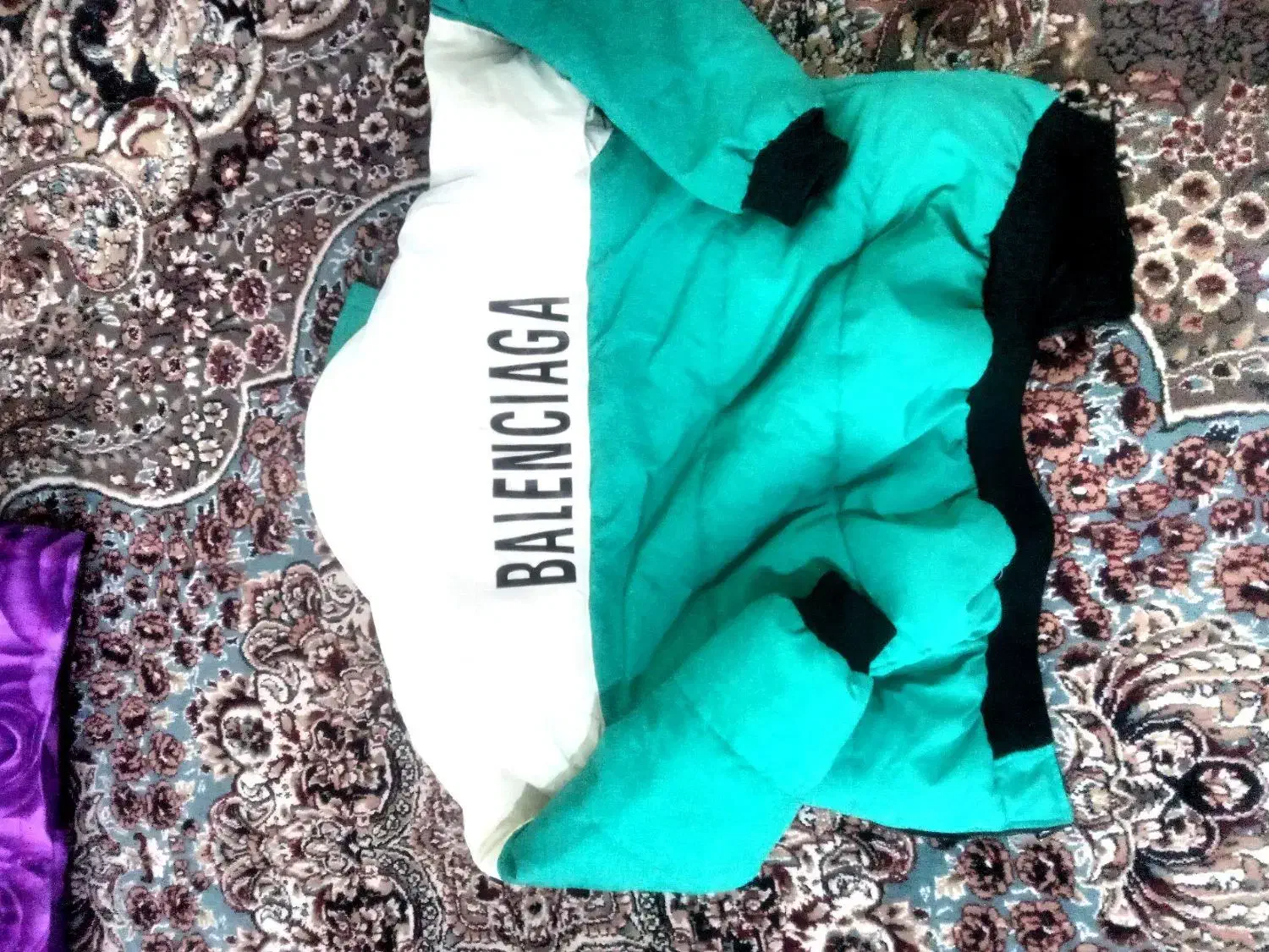 کاپشن نو|لباس|نگین شهر, |دیوار