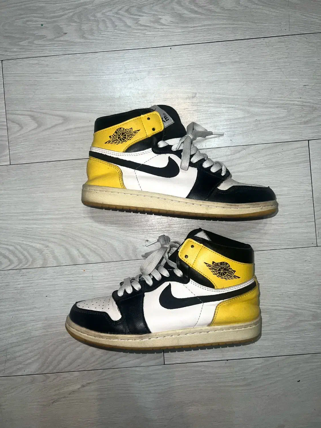 کتونی|کیف، کفش، کمربند|رشت, گلسار|دیوار