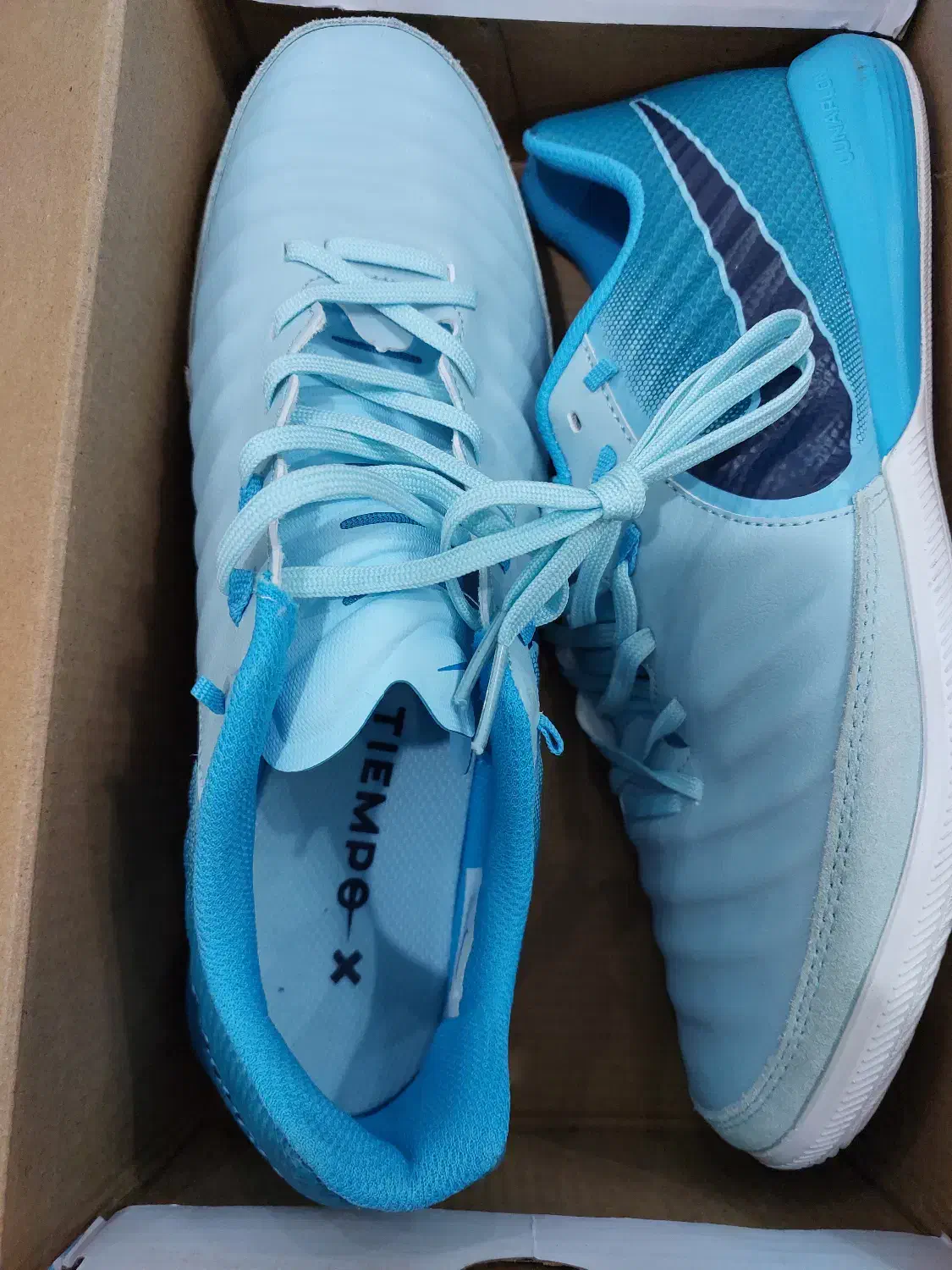 کتونی سالنی نایک تمپو ایکس سایز 42|تجهیزات ورزشی|تهران, شهرک آزادی|دیوار