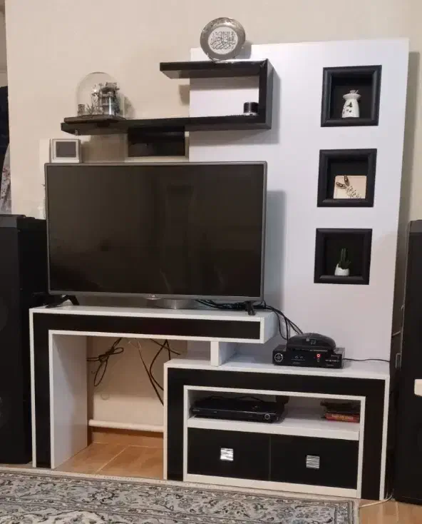 میز تلویزیون ام دی اف|میز تلویزیون|میانه, |دیوار