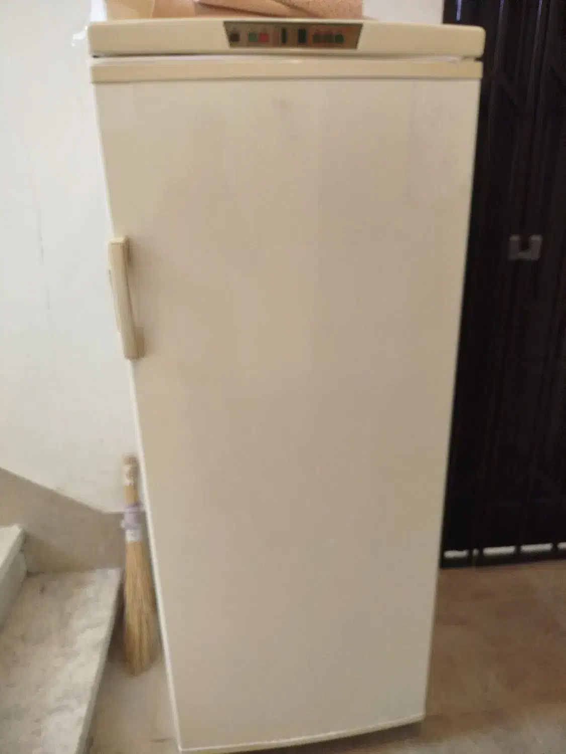 یخچال ارج|یخچال و فریزر|بروجن, |دیوار