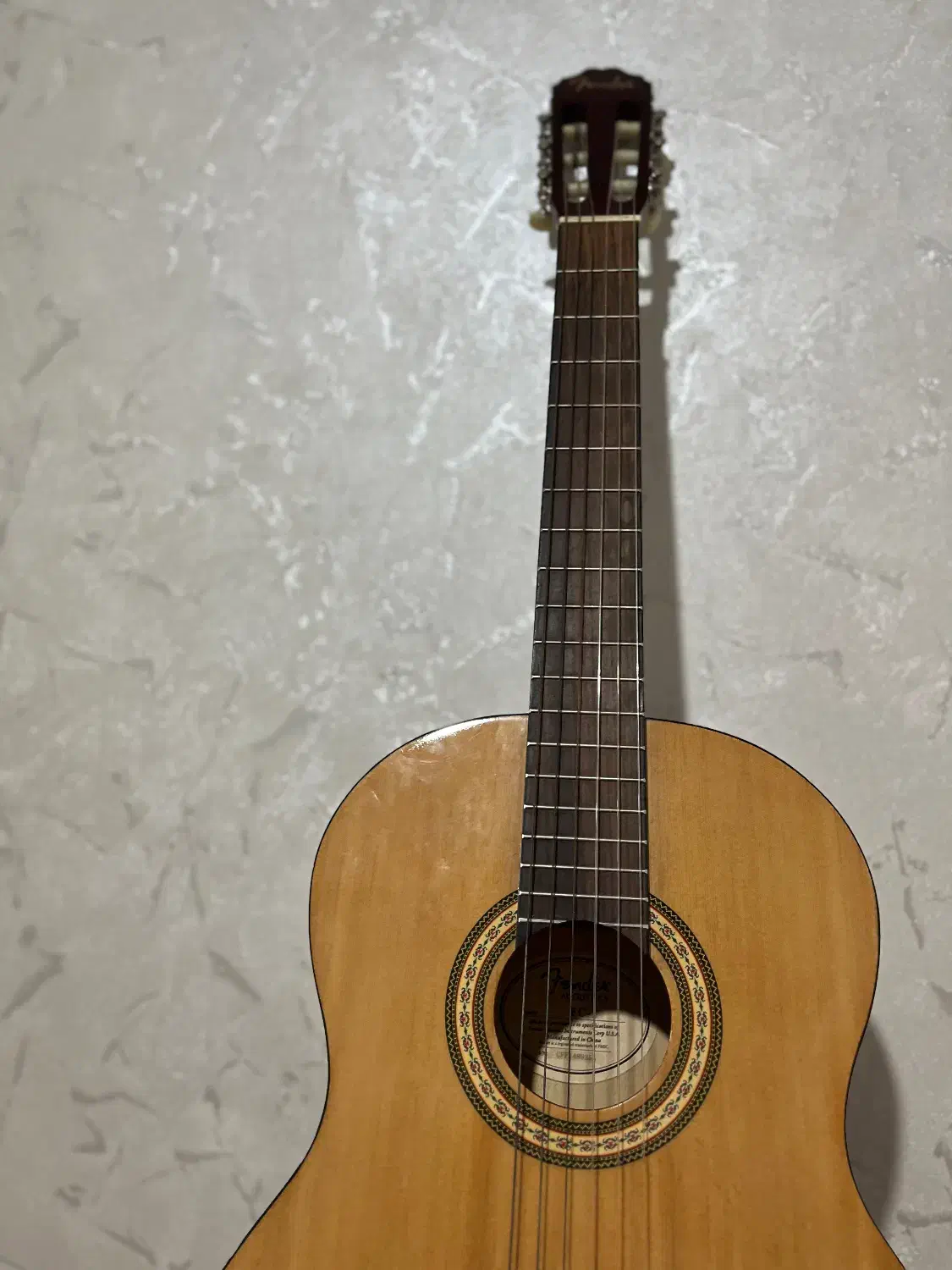 گیتار در حدنو|گیتار، بیس، امپلیفایر|سمنان, |دیوار