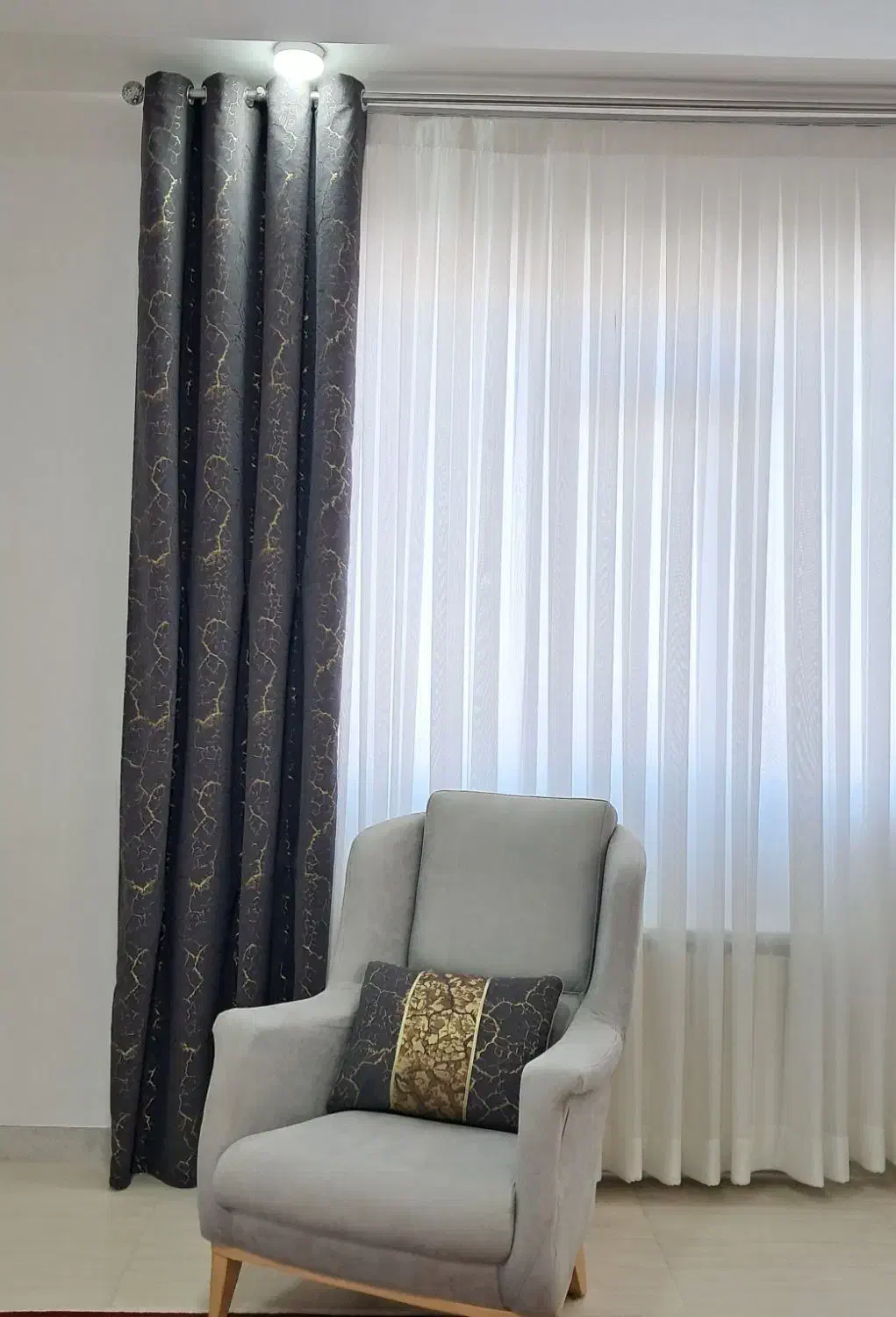 ست کنار پرده و کوسن مخمل طلاکوب|پرده، رانر، رومیزی|سقز, |دیوار