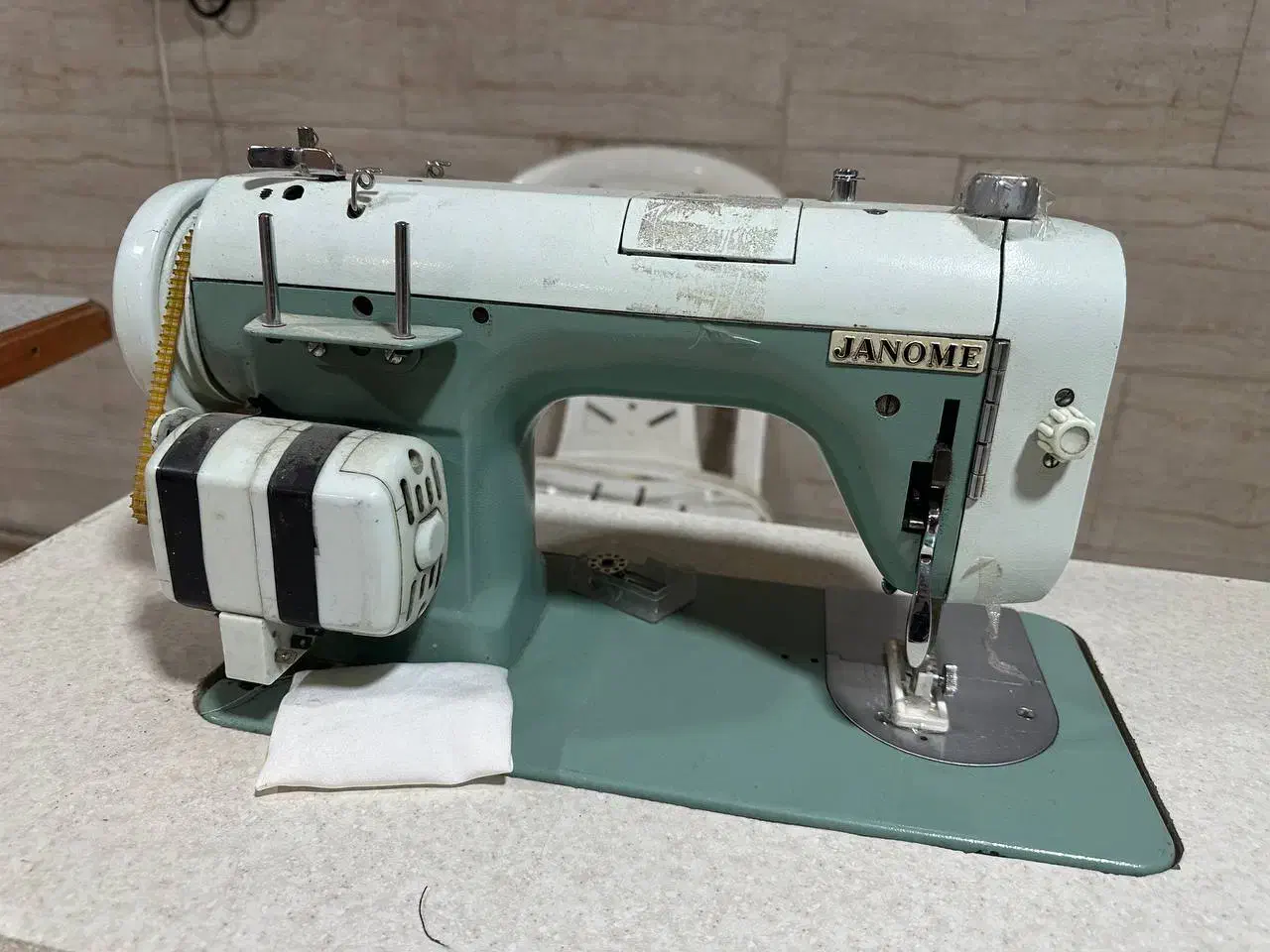 دکمه زن ژانومه|ماشین‌آلات صنعتی|خرم‌آباد, |دیوار