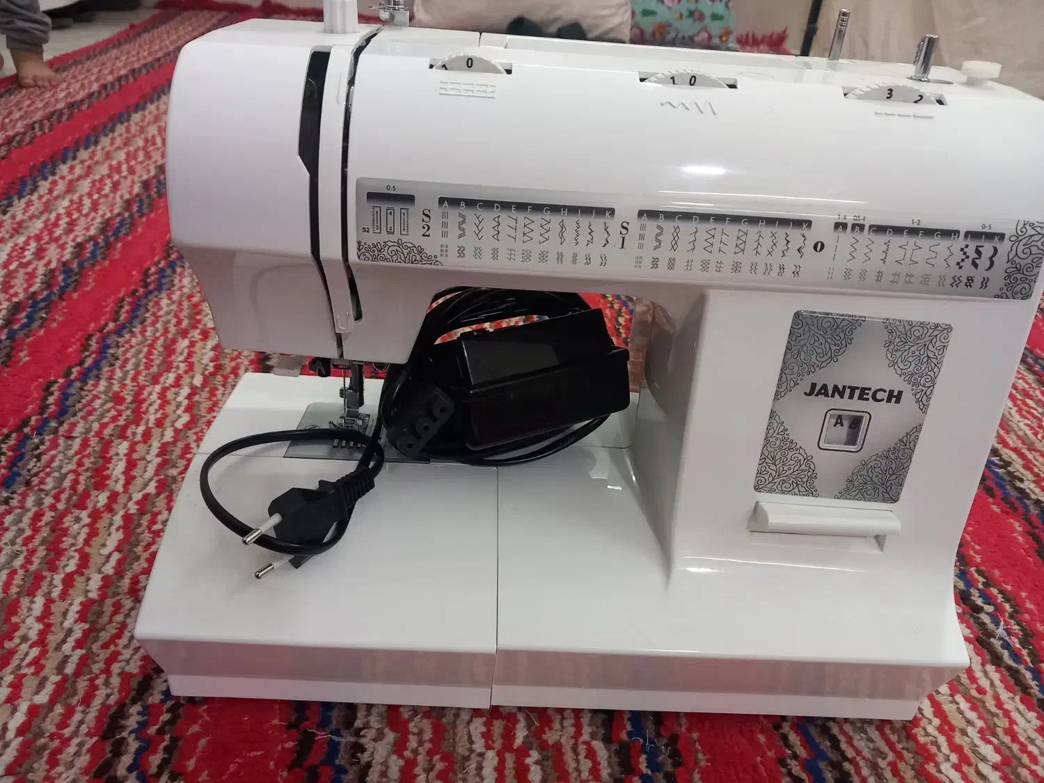 چرخ جانتک|چرخ خیاطی و ریسندگی|تربتحیدریه, داروپخش|دیوار