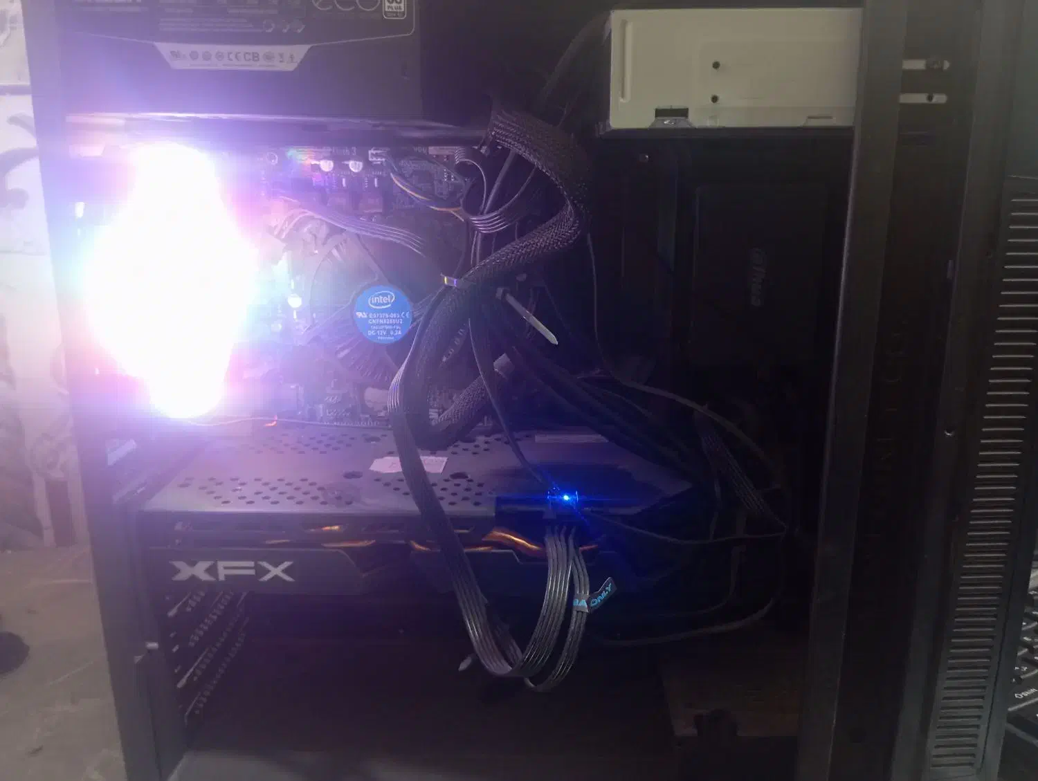 کامپیوتر کورا 5نسل 7،رام16گیگ، 1.5ssd،گرافیک 580|رایانه رومیزی|سراوان, |دیوار