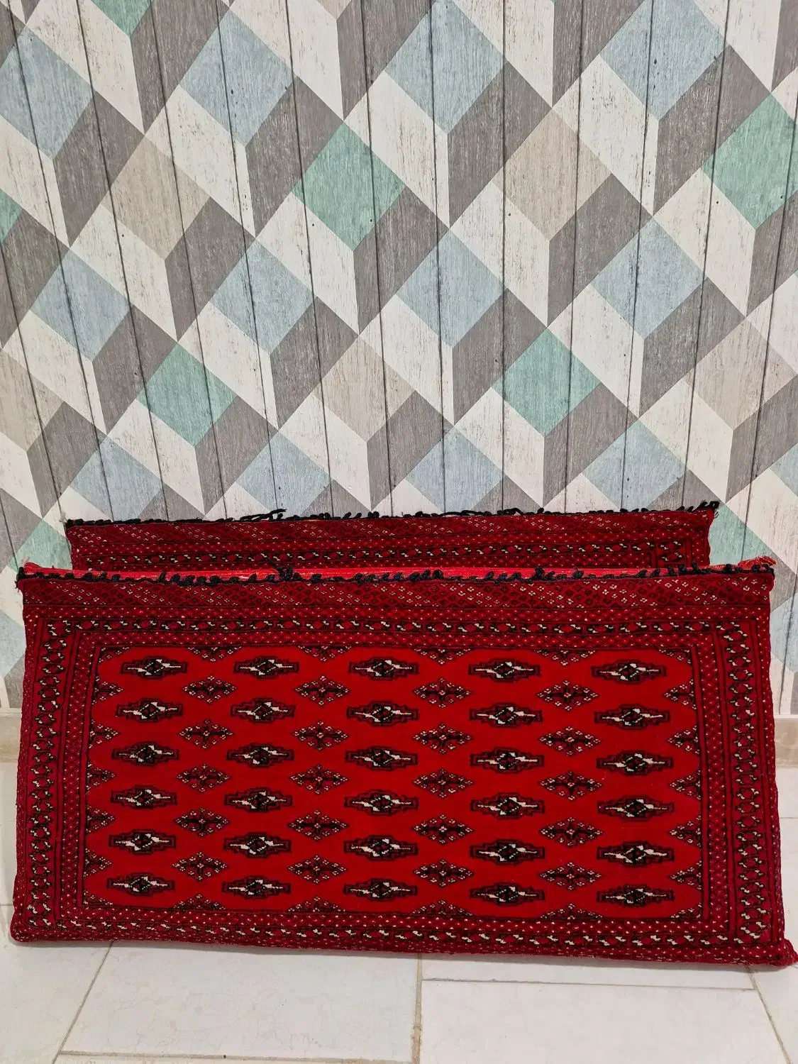 پشتی دست بافت|پشتی|کرج, عظیمیه|دیوار