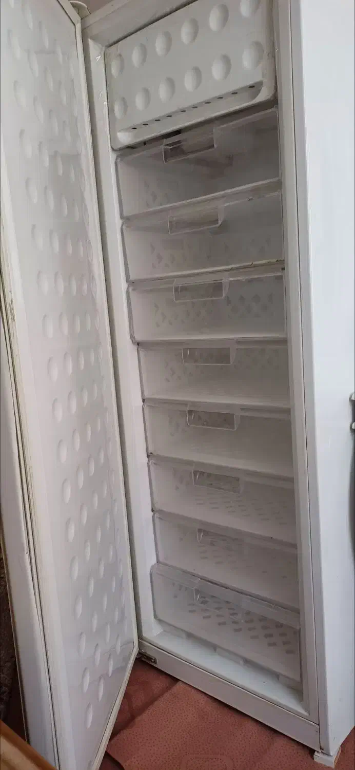 فریزر الکترو استیل کاملا سالم بدون برفک|یخچال و فریزر|مرند, |دیوار