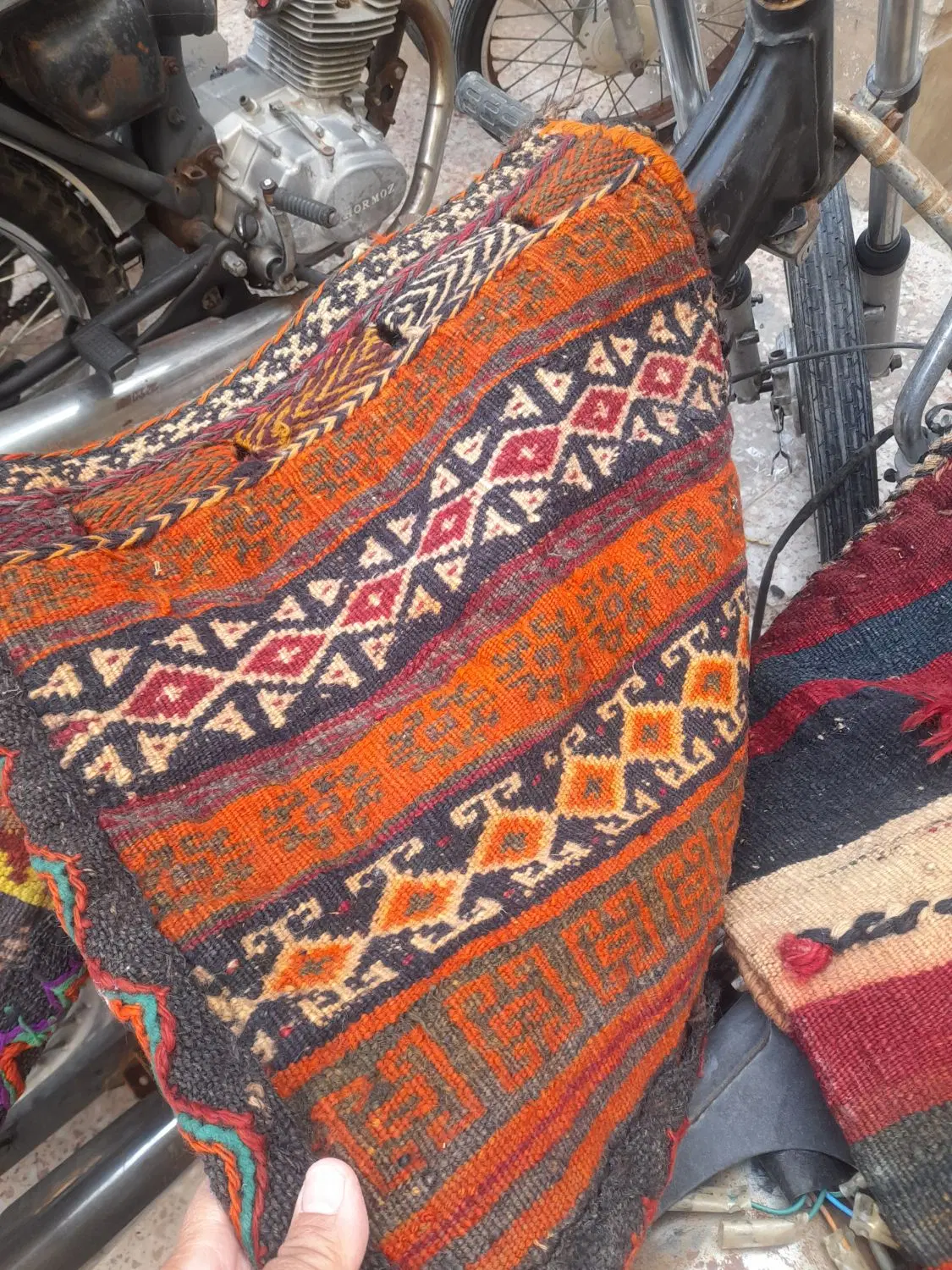 جاجیم|گلیم، جاجیم، گبه|شیراز, کوشک میدان|دیوار