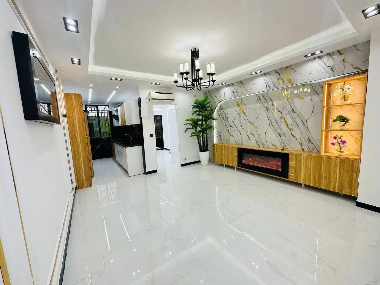 ۴۵ متر(۱۵ متر حیاط خلوت/پارکینگ سندی)تراورتن|فروش آپارتمان|تهران, شهر زیبا|دیوار