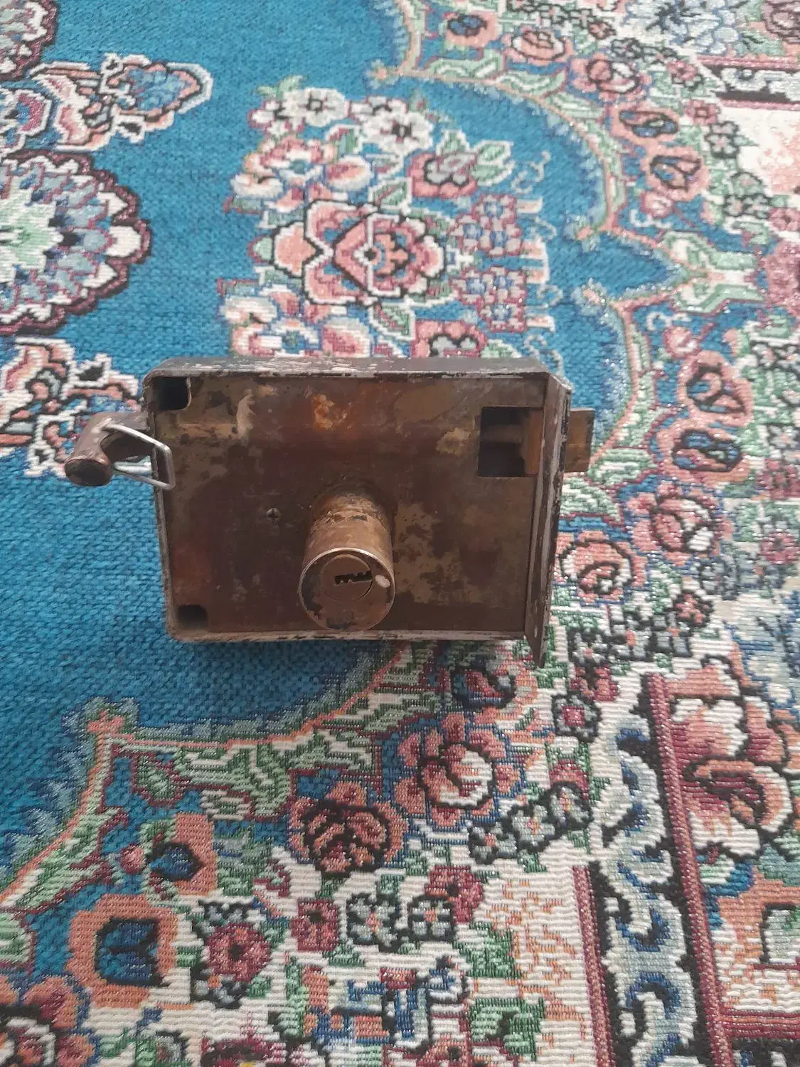 قفل حیاط|ابزارآلات|شیروان (خراسان), |دیوار