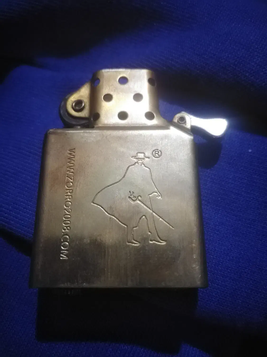 فندک بنزینی زورو|کلکسیون اشیاء عتیقه|شیراز, سعدیه جنوبی|دیوار