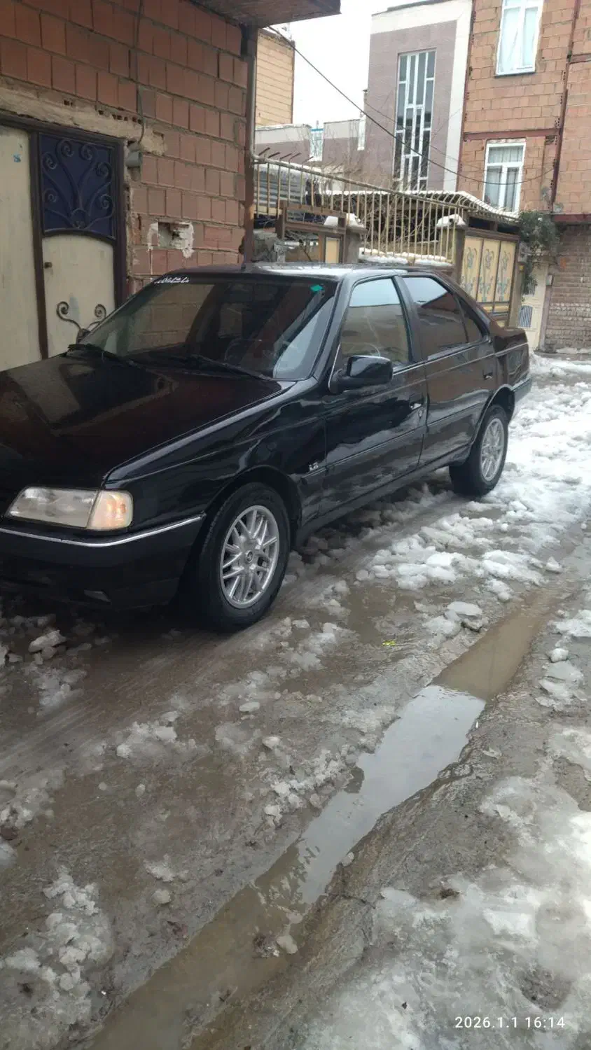 ۴۰۵مدل۸۲|خودرو سواری و وانت|مریوان, |دیوار