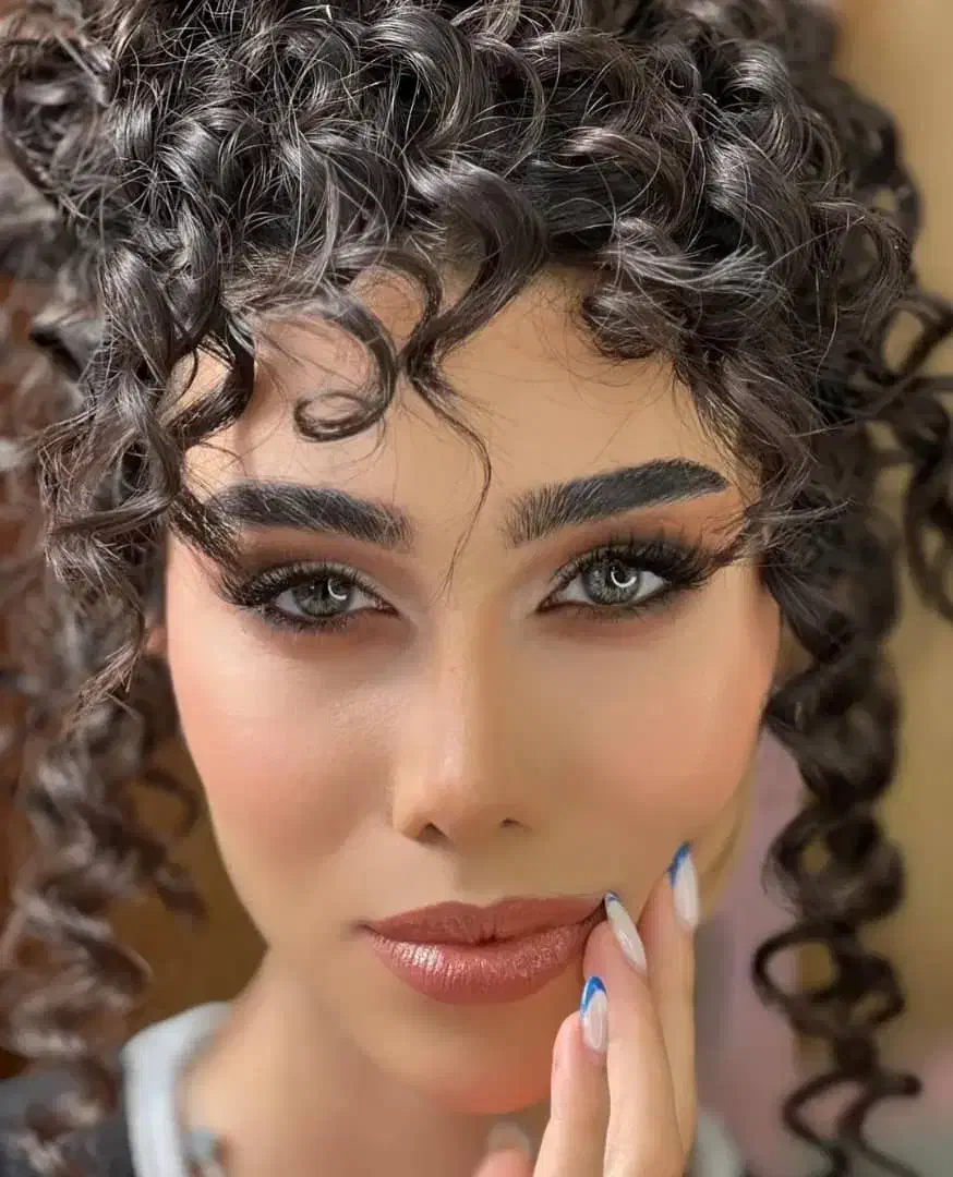 اجاره لاین ناخن و مژه وفشیال.رنگ و کراتین.تتو.ناخن|خدمات آرایشگری و زیبایی|اصفهان, رهنان|دیوار