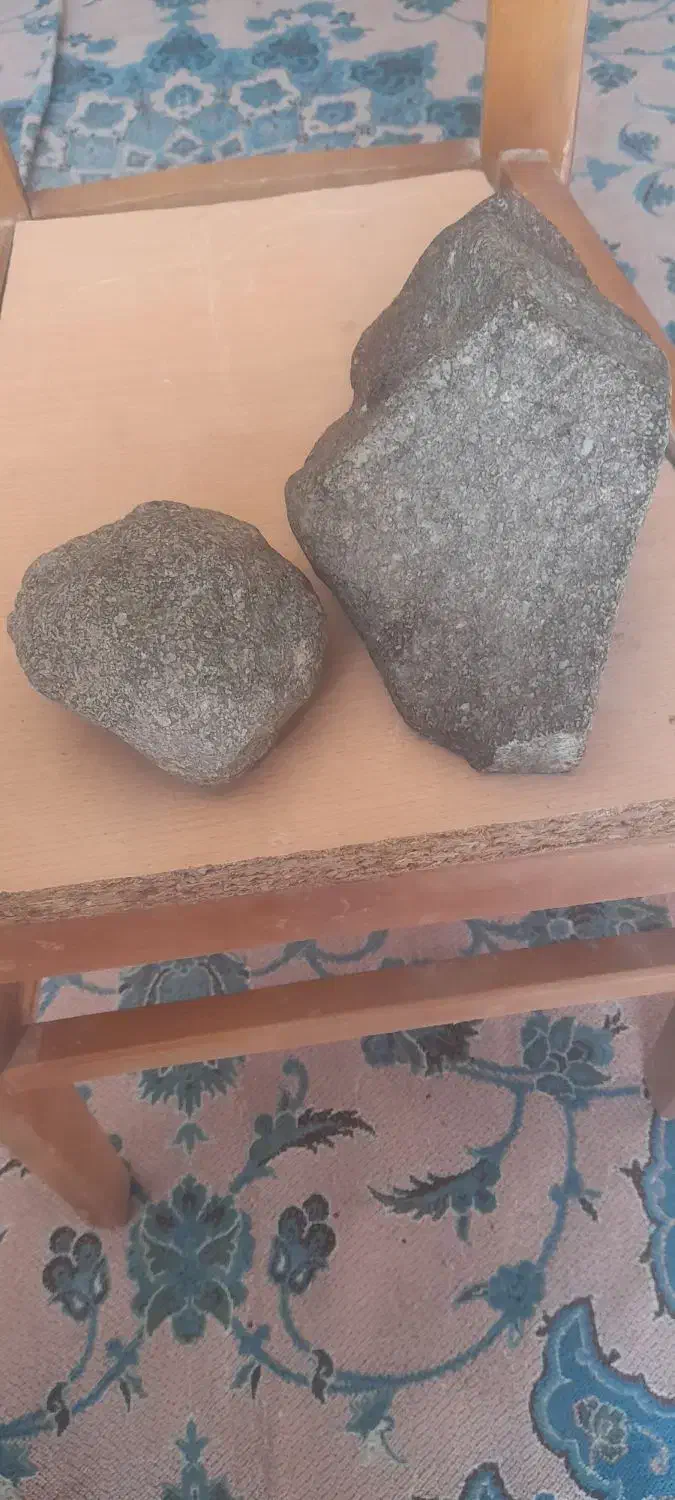 شهاب سنگ|کلکسیون اشیاء عتیقه|زابل, |دیوار