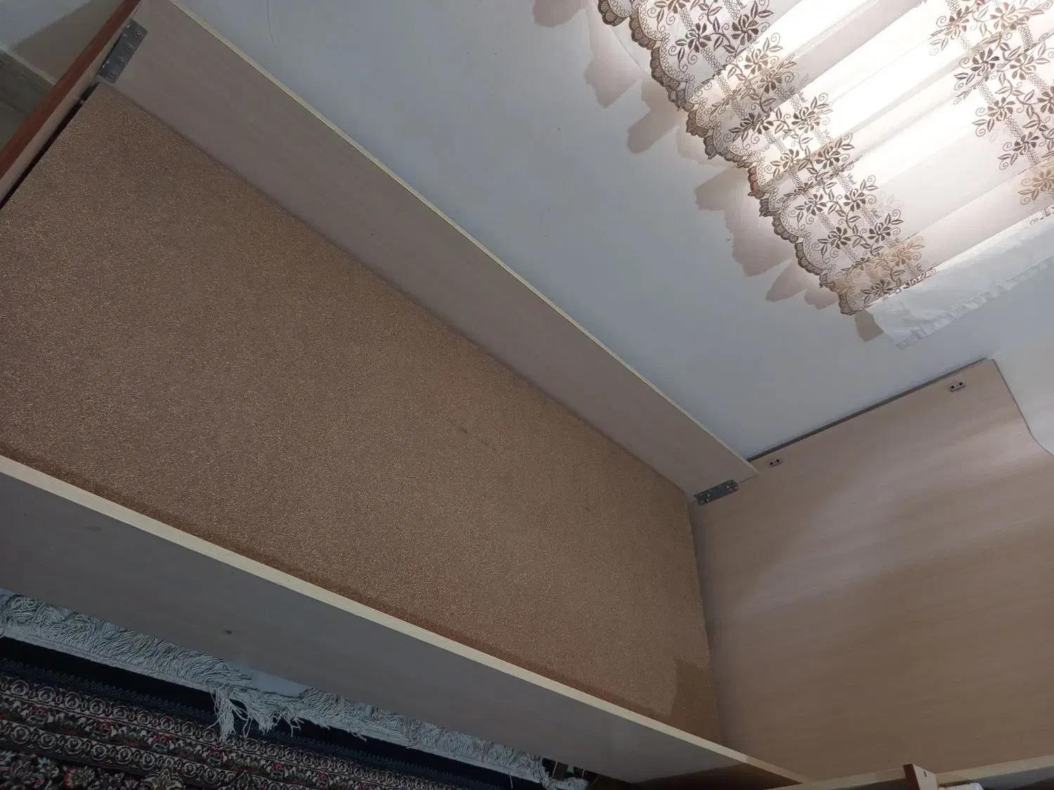 تخت یک نفره|تخت و سرویس خواب|مشکیندشت, |دیوار