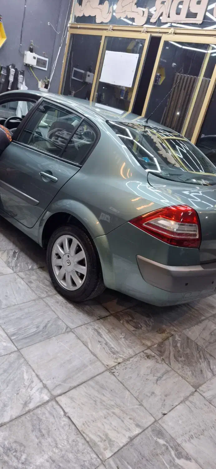 مگان ۲۰۰۰اتومات استثنایی|خودرو سواری و وانت|مشهد, تلگرد|دیوار