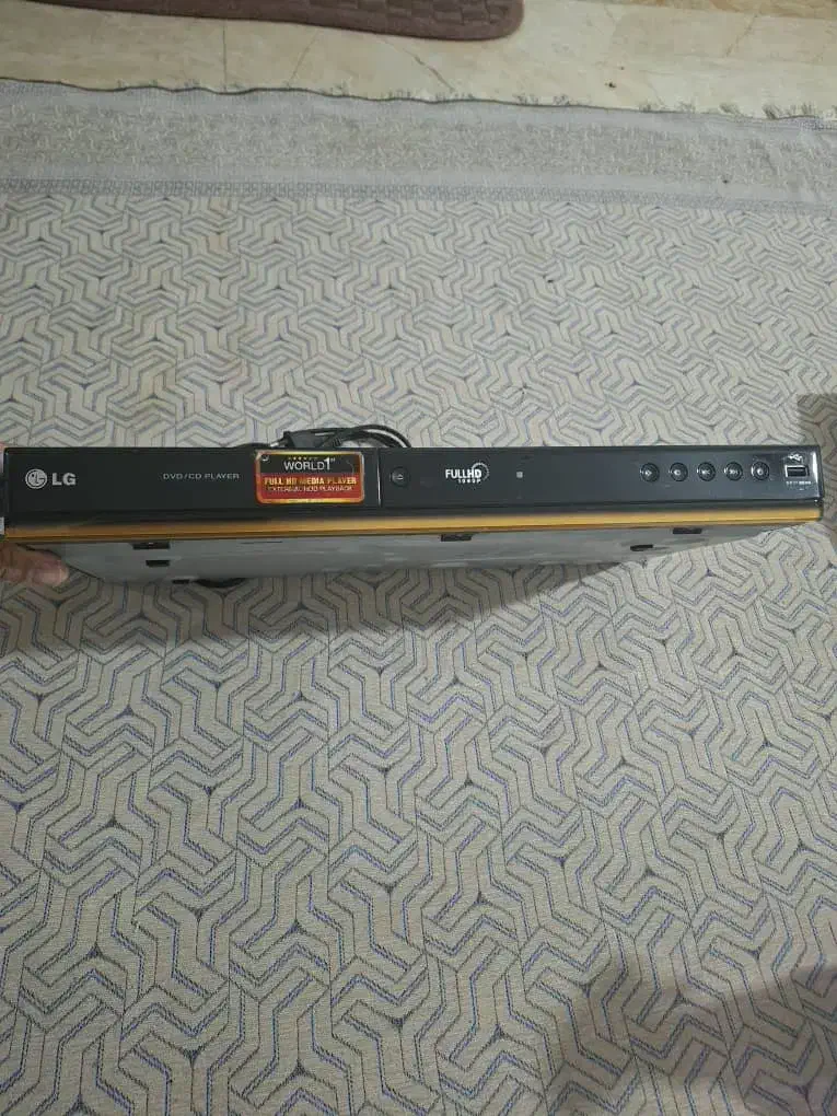 دی وی دی پلیر ال جی اصلی خیلی کم کار|پخش‌کننده DVD و ویدیو|زاهدان, |دیوار