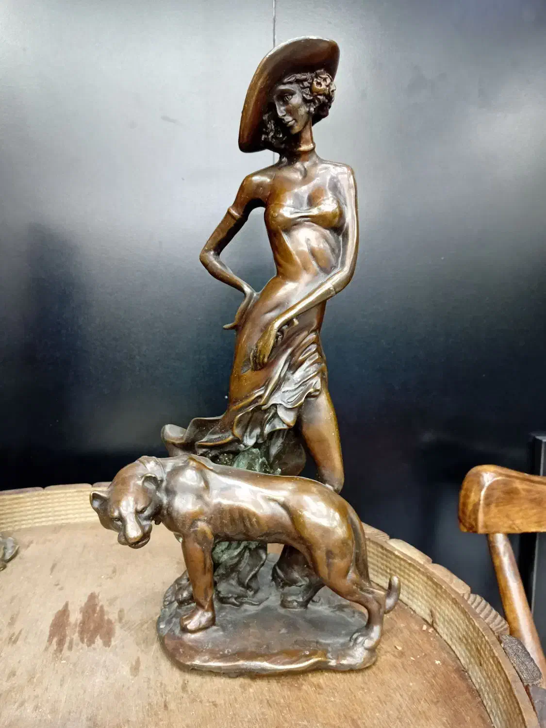 مجسمه برنز آنتیک خارجی|کلکسیون اشیاء عتیقه|تهران, اکباتان|دیوار