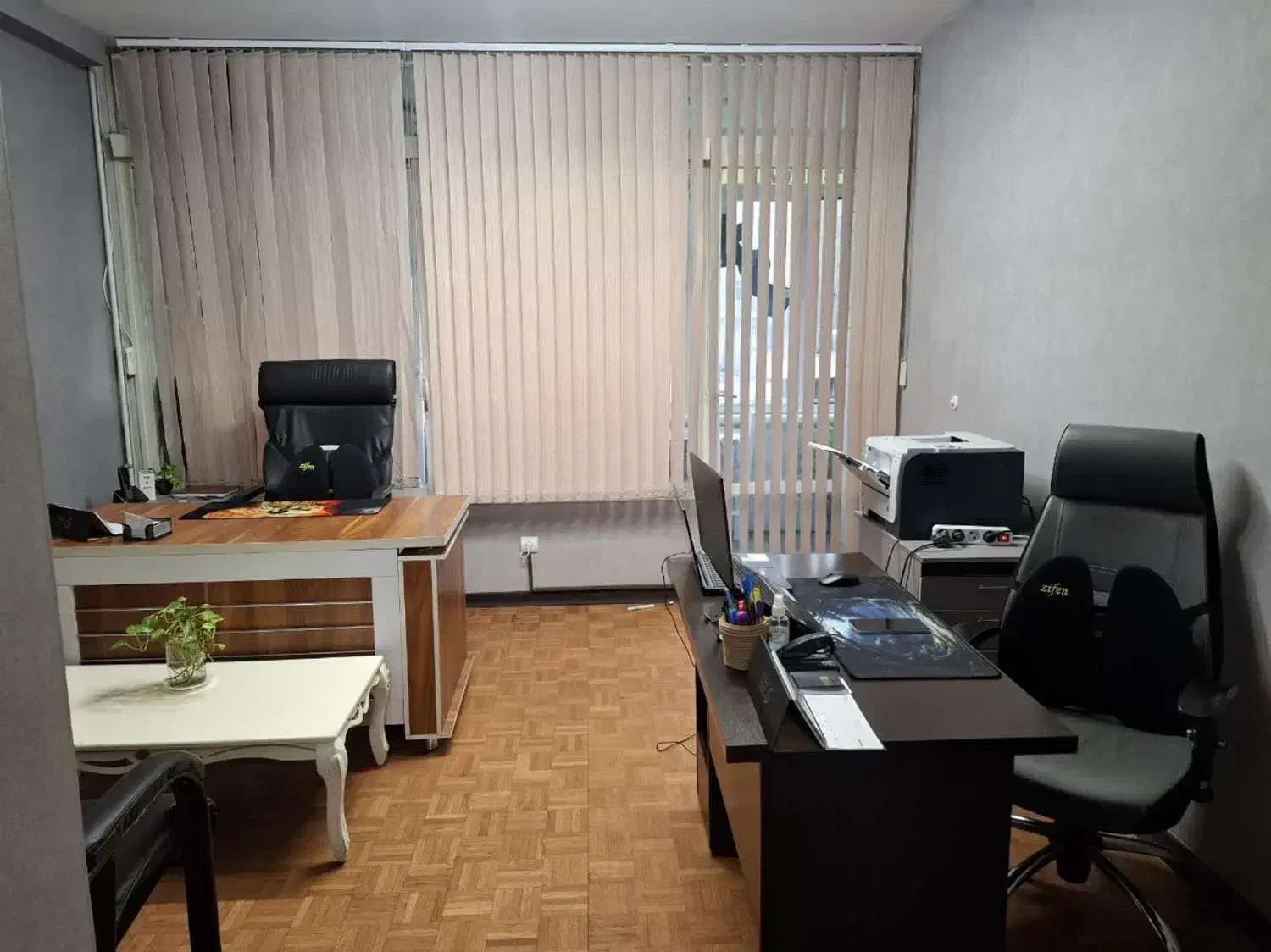 بر اصلی عباس آباد/اجاره اتاق 15 متری|اجارهٔ دفتر کار، اتاق اداری، مطب|تهران, نیلوفر|دیوار