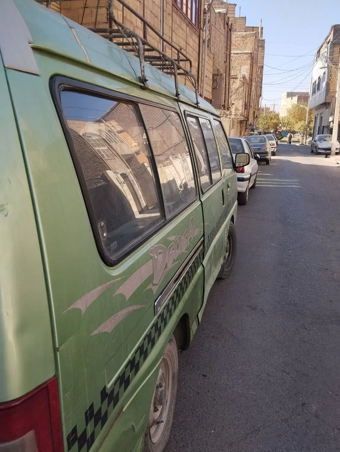 فروش و معاوضه  ون دلیکا تاکسی|خودرو سواری و وانت|قم, چهل درخت‎|دیوار