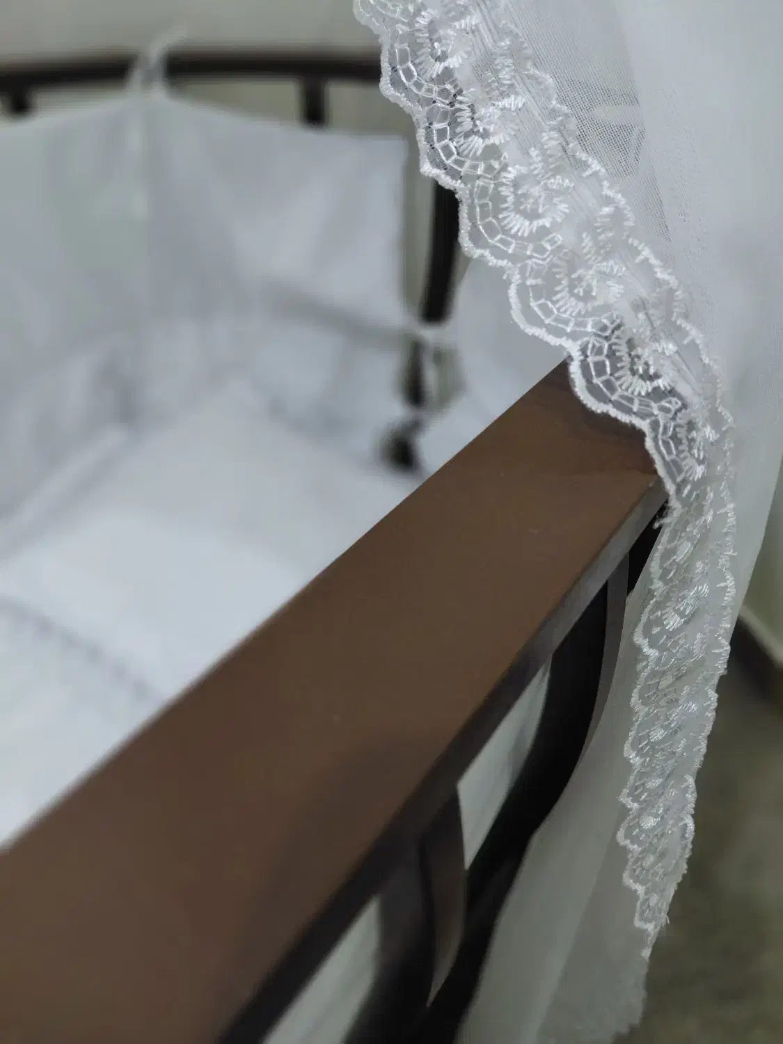 گهواره تخت کنار مادر|تخت و صندلی بچه|فردیس, قریشی|دیوار