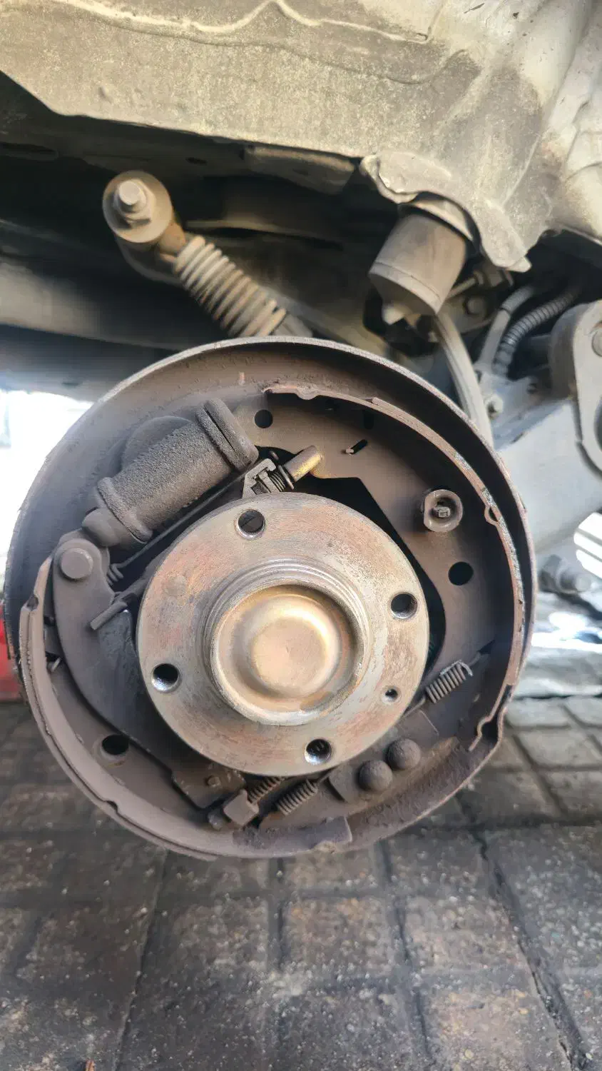 شاگرد مکانیک ماهر برای تعویض لنت|استخدام صنعتی، فنی، مهندسی|اندیشه, اندیشه فاز ۱|دیوار