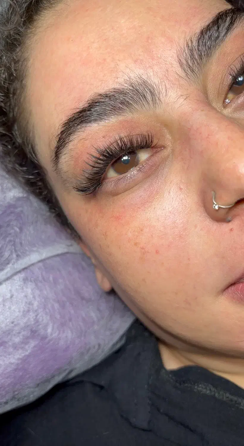 خدمات اکستنشن مژه به صورت تخصصی|خدمات آرایشگری و زیبایی|سیرجان, |دیوار