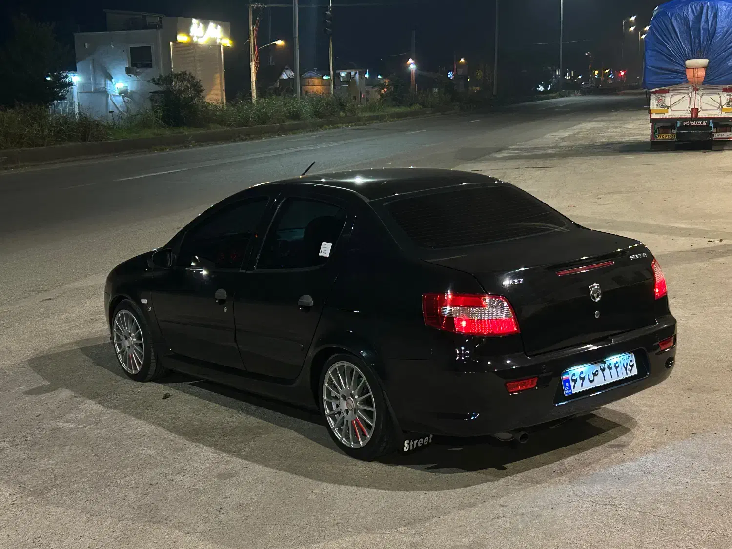 خطر عقب رانا کروز|قطعات یدکی و لوازم جانبی|لنگرود, |دیوار