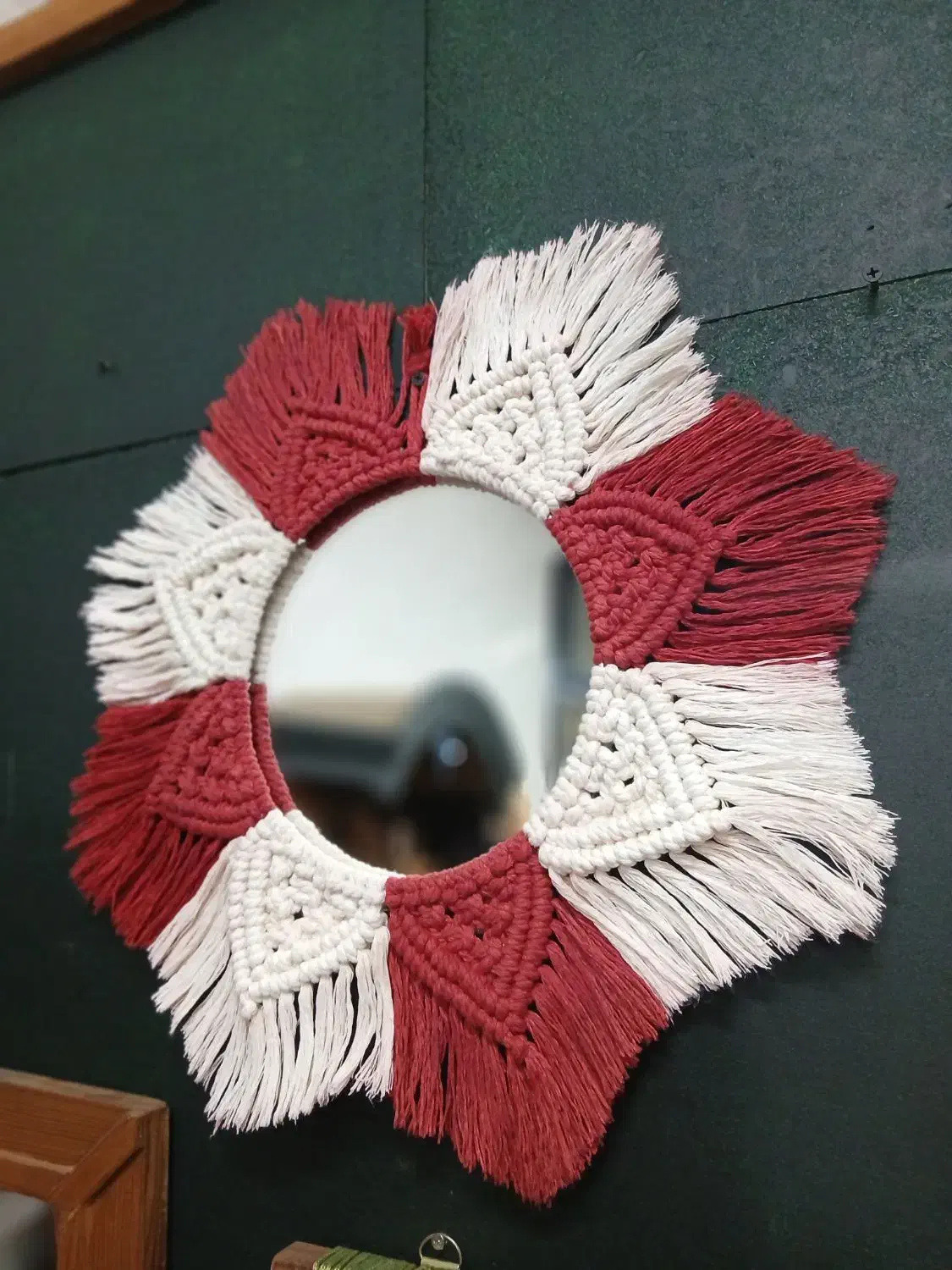 آیینه مکرومه|آینه|مشهد, عسگریه|دیوار