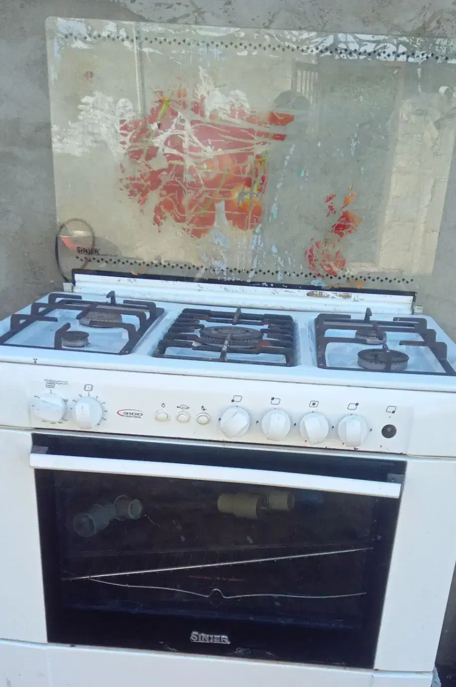 گاز تمام فر ....بسیار تمیز|اجاق گاز و لوازم برقی پخت‌وپز|گوراب زرمیخ, |دیوار