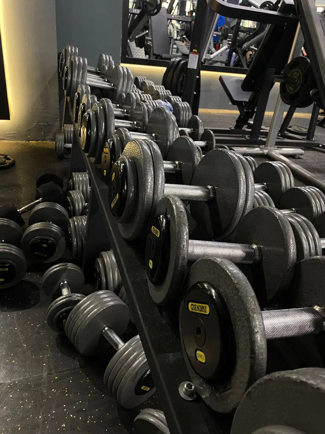 نیرو خدماتی و نظافت|استخدام سرایداری و نظافت|تهران, مهران|دیوار