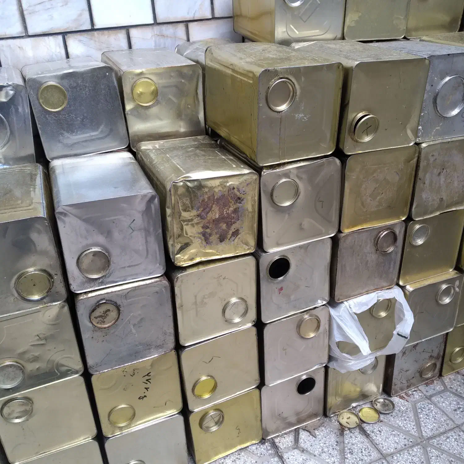 عروسک|اسباب‌‌بازی|بروجرد, |دیوار