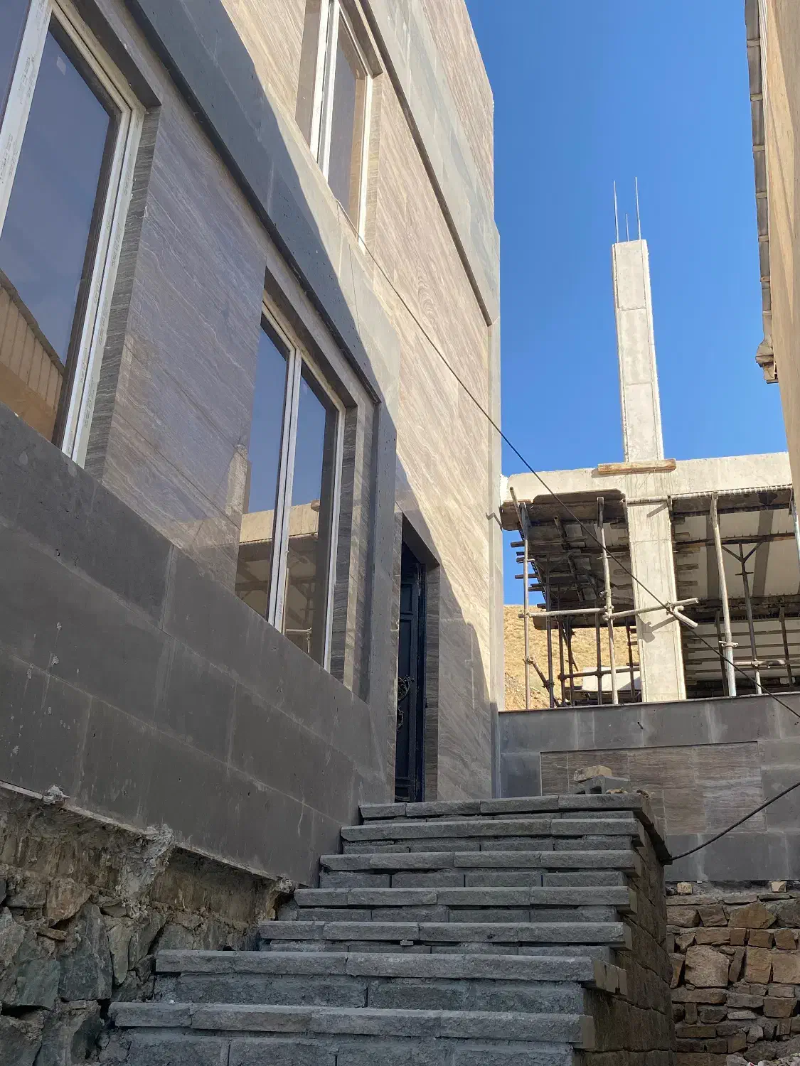 فروش یا تهارتر ویلا دوطبقه تراران بالا|فروش خانه و ویلا|تفرش, |دیوار