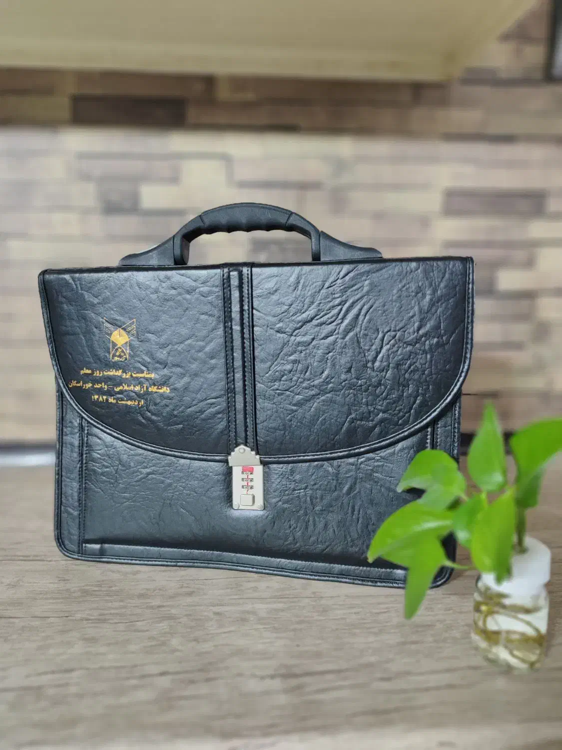 ۶ عدد کیف اداری دانشجویی چرمی تمیز ‌و سالم|کیف، کفش، کمربند|اصفهان, شهید رجایی|دیوار